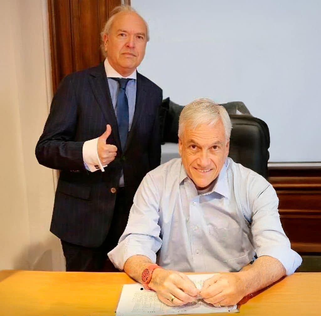 Jose Ruben Olivos junto a Sebastián Piñera